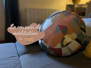 La cabane à coudre tutoriel vidéo gratuit disponible pour coudre un coussin de méditation