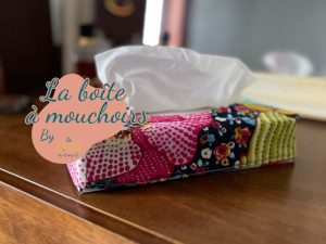 La cabane à coudre tutoriels couture débutant disponible sur YouTube pour coudre une boîte à mouchoirs