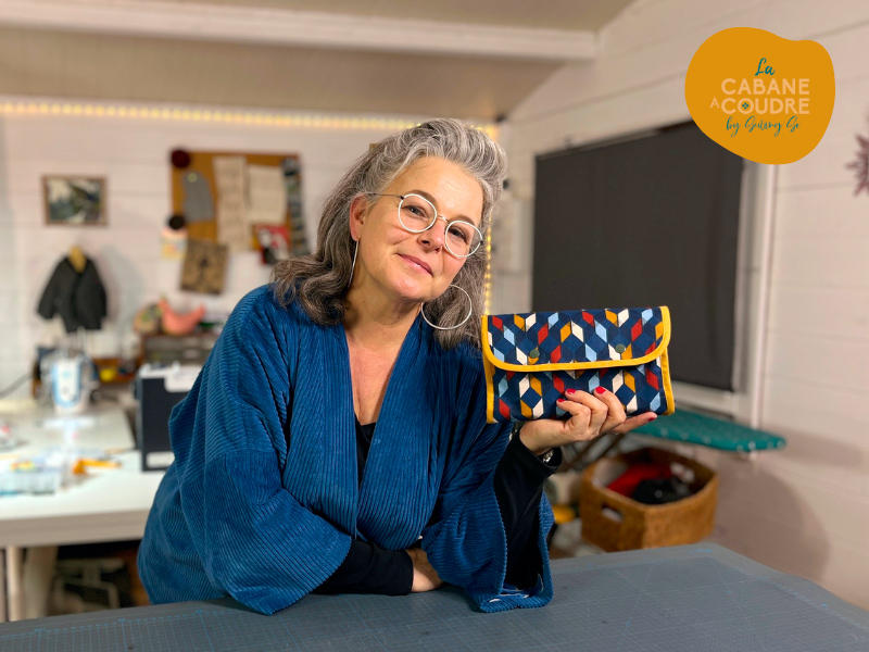 La cabane à coudre, tutoriel vidéo gratuit disponible sur YouTube pour coudre une trousse à maquillage